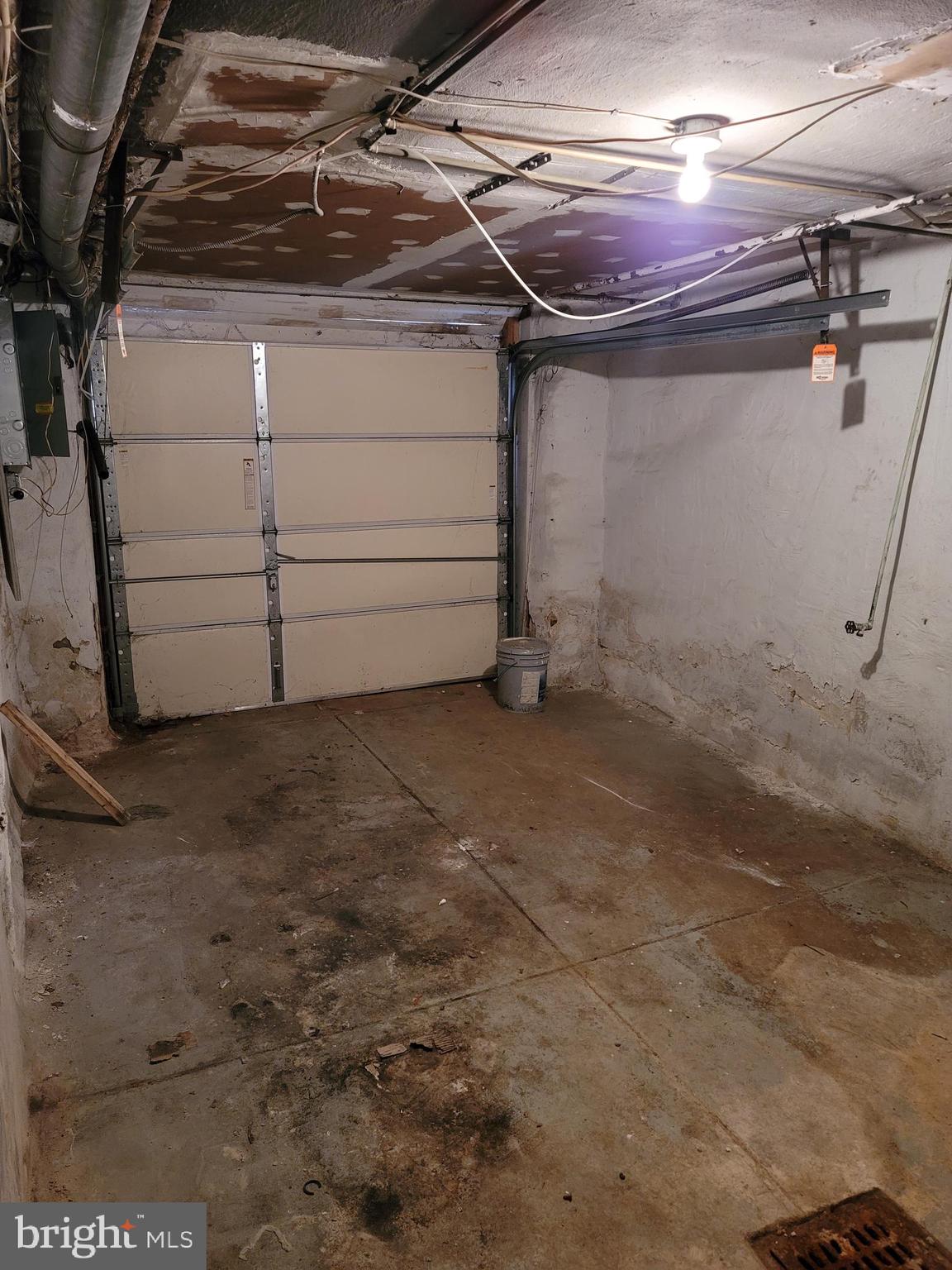 204 Avon Road Upper Darby, PA 19082 - Photo 30 of 31