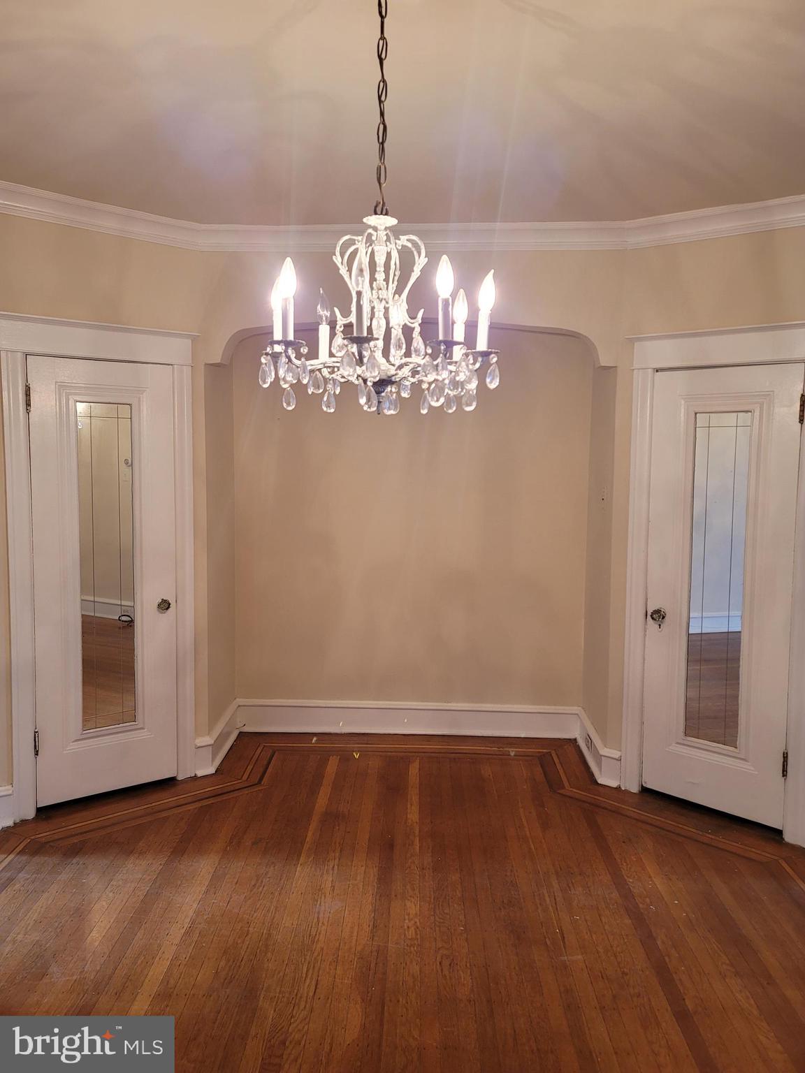 204 Avon Road Upper Darby, PA 19082 - Photo 5 of 31