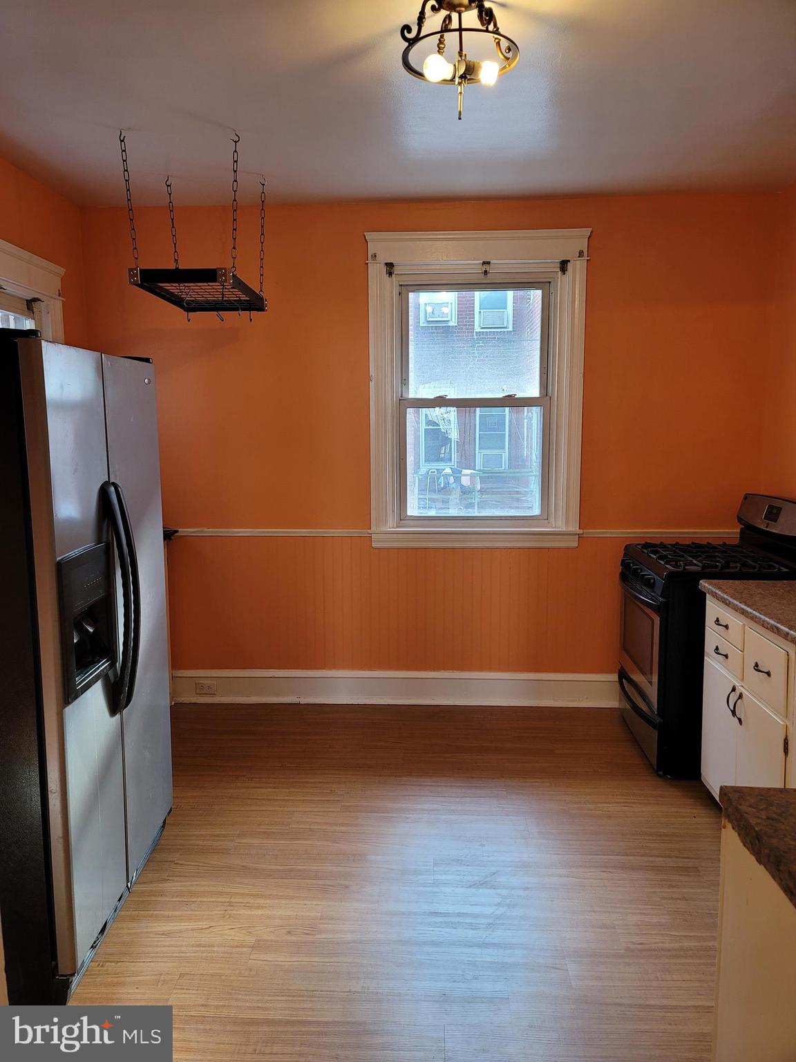 204 Avon Road Upper Darby, PA 19082 - Photo 8 of 31