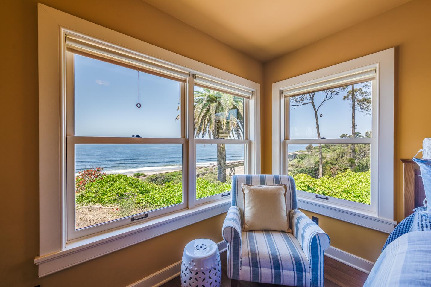 28 Cresta Way La Selva Beach, CA 95076 - Photo 24 of 39 a view of chair in the room