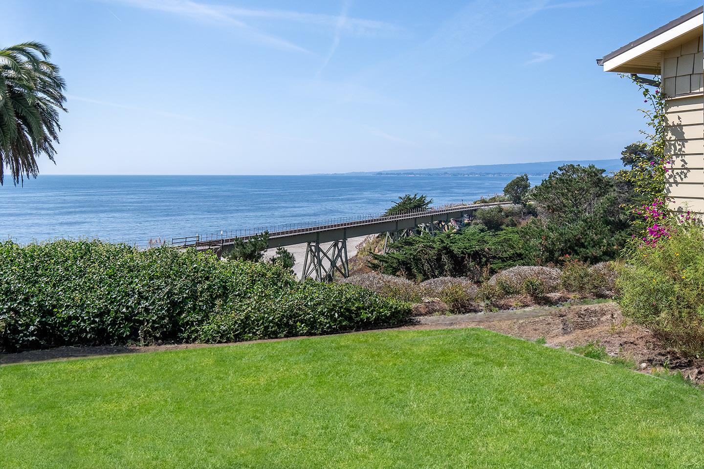 28 Cresta Way La Selva Beach, CA 95076 - Photo 9 of 39 a view of a backyard
