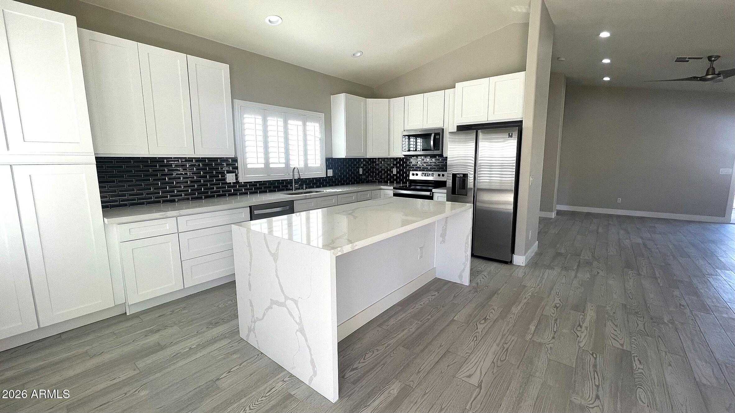 4625 East Dry Creek Road Phoenix, AZ 85044 - Photo 9 of 32