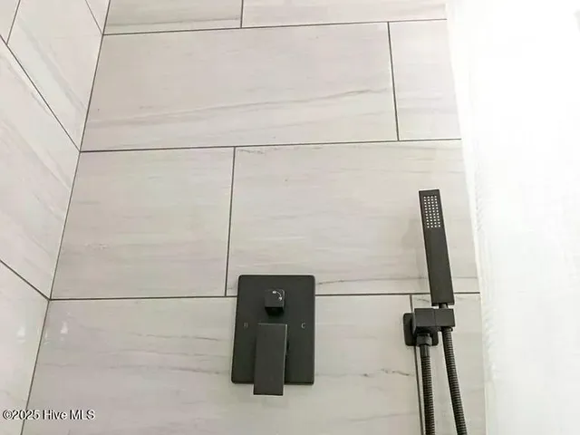 $2,500 | 110 South 15th Street, Wilmington, NC 28401