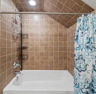 $560,000 | W6093 Mariner Hills Trail, La Grange, WI 53121