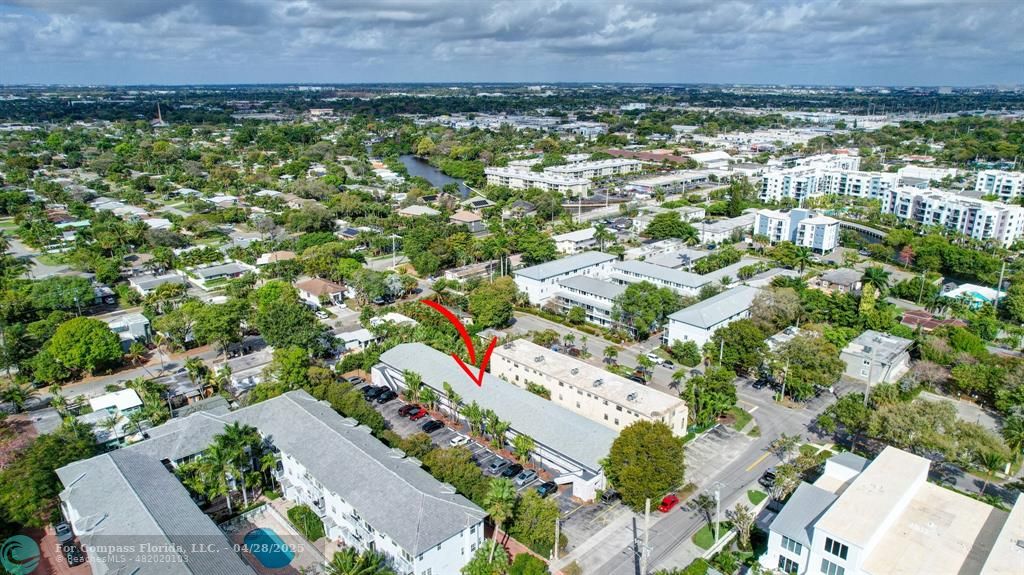 2741 Northeast 8th Avenue, Unit 15 Wilton Manors, FL 33334 - Photo 43 of 46 an aerial view of multiple house