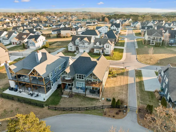 $1,100,000 | 11 Hammock Court, Winchester, TN 37398
