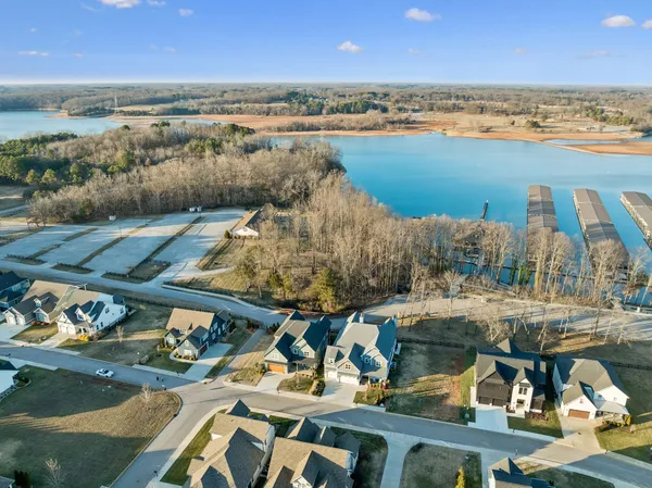 $1,100,000 | 11 Hammock Court, Winchester, TN 37398