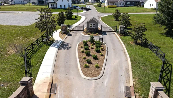 $1,100,000 | 11 Hammock Court, Winchester, TN 37398
