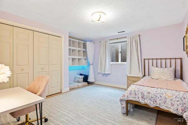 $540,000 | 2090 Filer Avenue East, Twin Falls, ID 83301