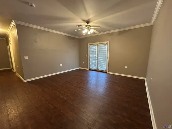 $1,375 | 155 Aspen Square, Unit 30, Denham Springs, LA 70726