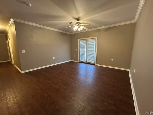 $1,375 | 155 Aspen Square, Unit 30, Denham Springs, LA 70726