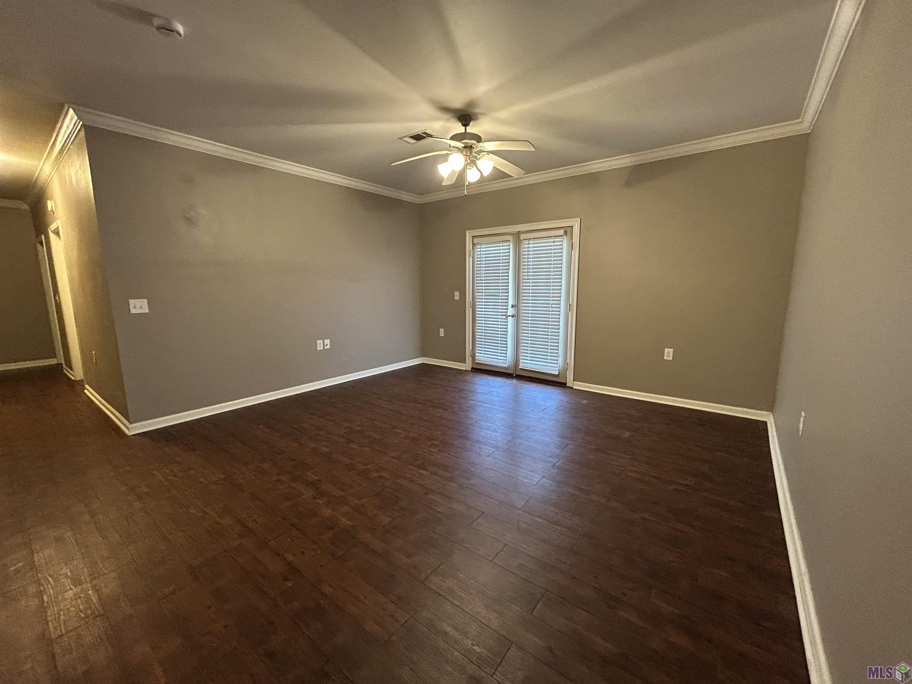 155 Aspen Square, Unit 30 Denham Springs, LA 70726 - Photo 3 of 13