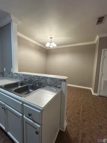 $1,375 | 155 Aspen Square, Unit 30, Denham Springs, LA 70726