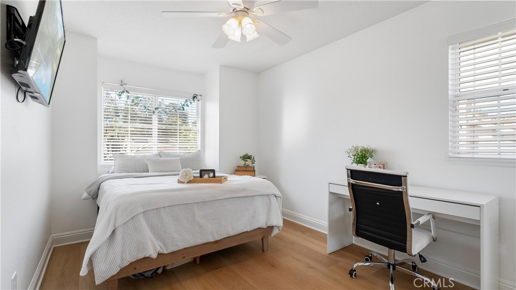 23462 Riversbridge Way Valencia, CA 91354 - Photo 20 of 57