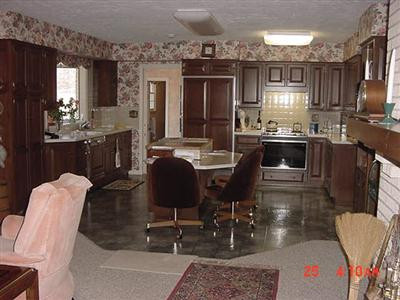 1693 Bahama Road Lexington, KY 40509 - Photo 14 of 30 another view of kitchen.