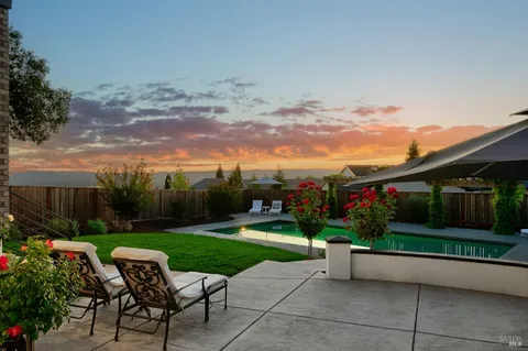 $1,995,000 | 3724 Stanhope Court, Santa Rosa, CA 95404