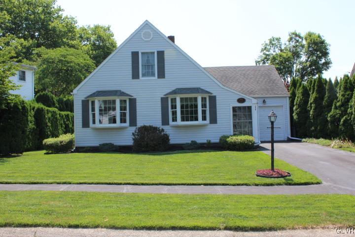 844 Juniper Road Hellertown, PA 18055 - Photo 1 of 28 Gallery Image 1