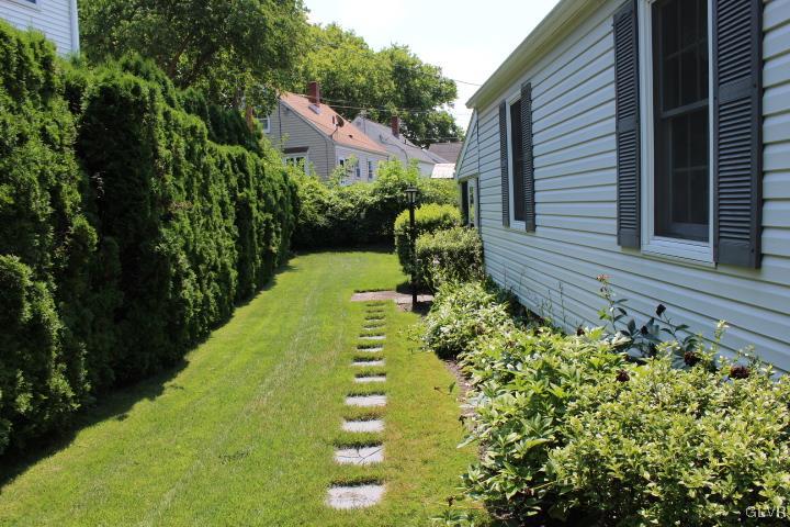 844 Juniper Road Hellertown, PA 18055 - Photo 18 of 28 Gallery Image 18