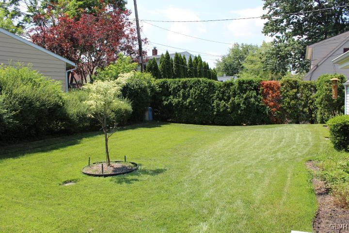 844 Juniper Road Hellertown, PA 18055 - Photo 19 of 28 Gallery Image 19