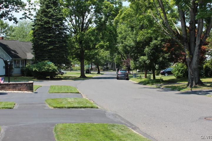 844 Juniper Road Hellertown, PA 18055 - Photo 21 of 28 Gallery Image 21