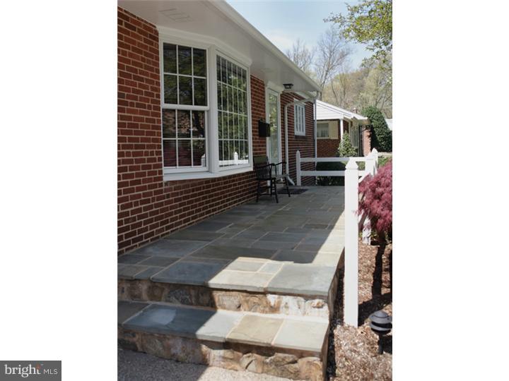 16 Ridgeland Road Wilmington, DE 19803 - Photo 3 of 6 Porch