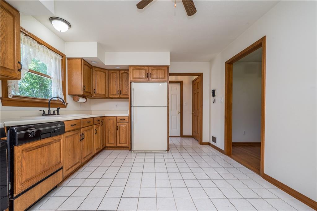 1607 Millers Run Road McDonald, PA 15057 - Photo 8 of 41