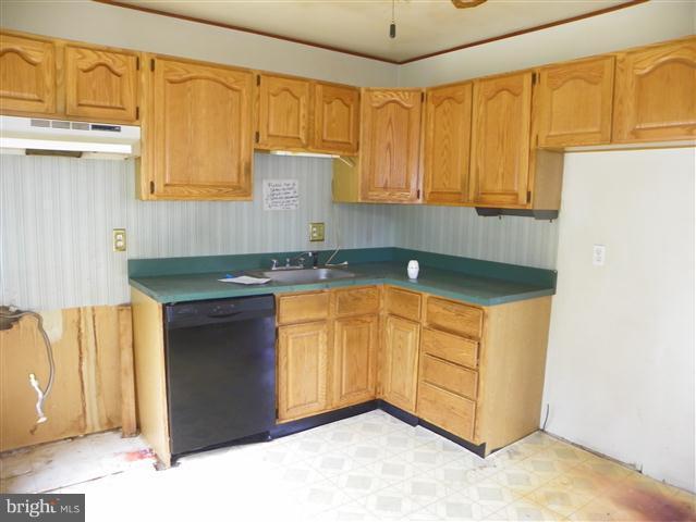 211 Embleton Road Owings Mills, MD 21117 - Photo 11 of 13 Kitchen