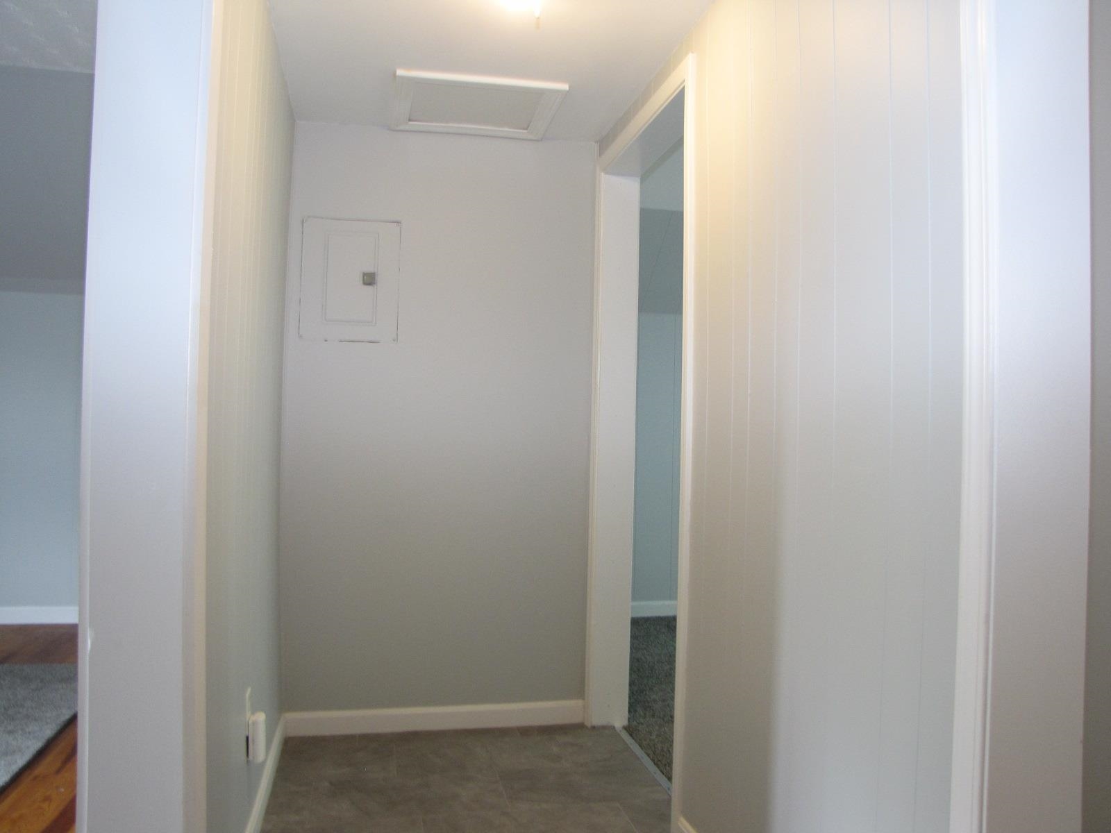 3 Mcilvin Street, Unit B Manchester, NH 03103 - Photo 8 of 31
