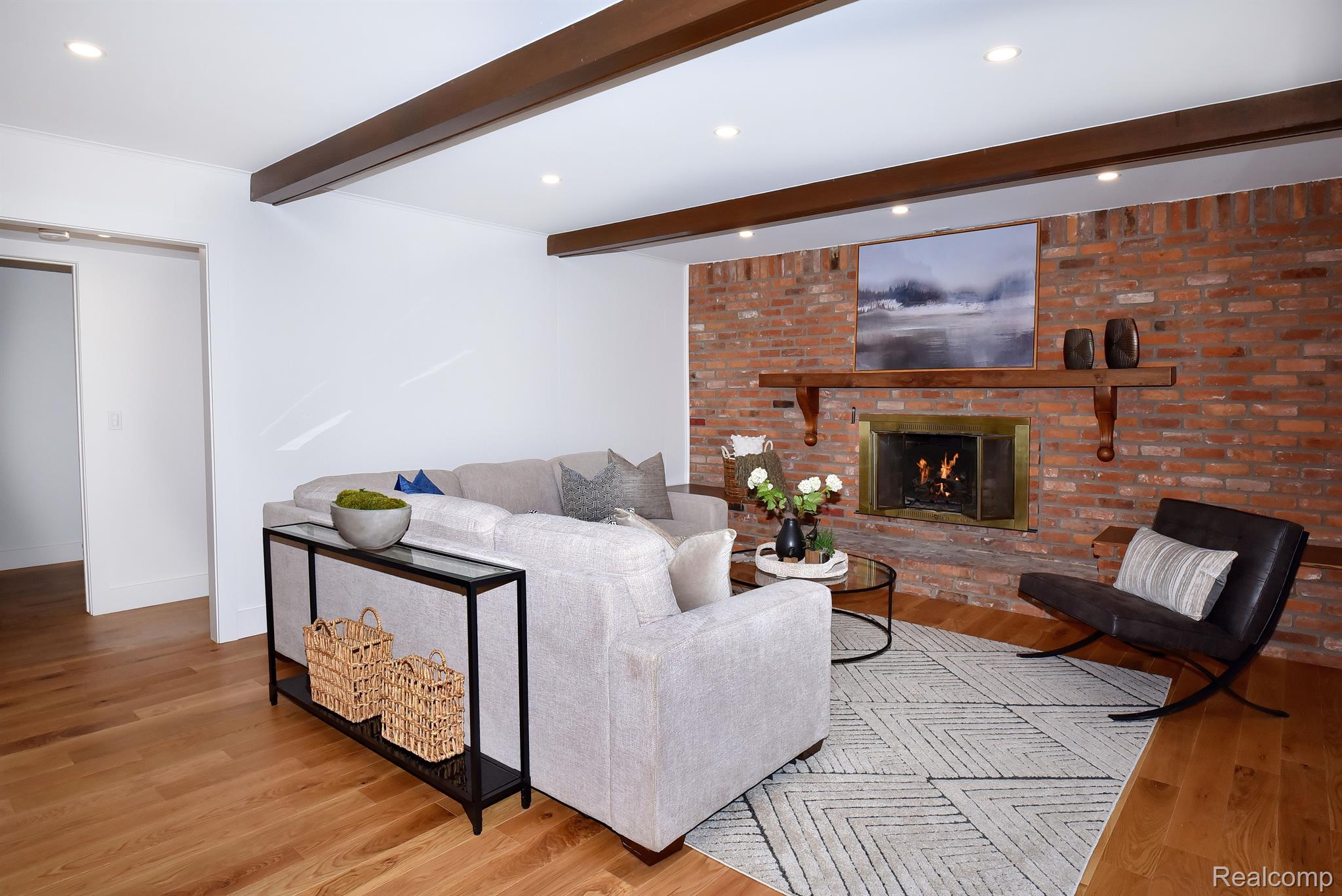 1654 Bracken Road Bloomfield Hills, MI 48302 - Photo 16 of 37 Gallery Image 16