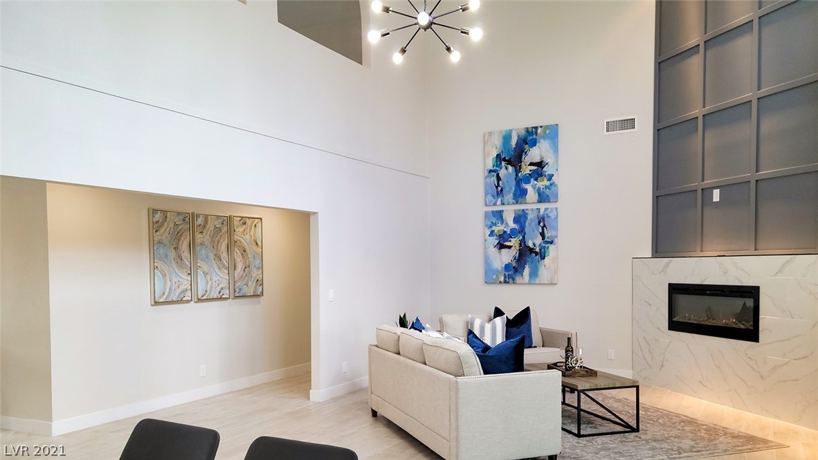 3371 Westwind Road Las Vegas, NV 89146 - Photo 5 of 50 Gallery Image 5