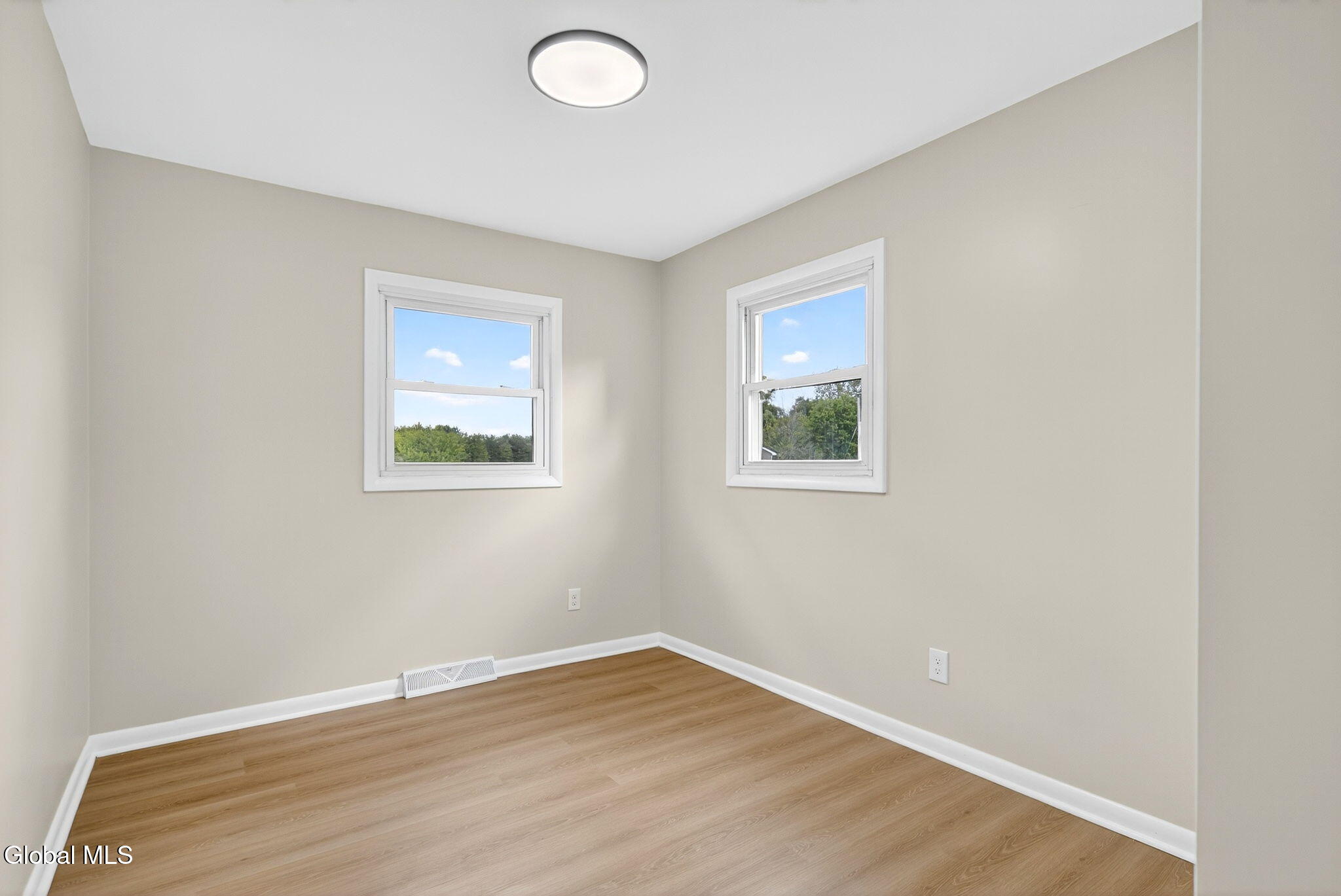 10 Harris Road Halfmoon, NY 12188 - Photo 14 of 27 Interior 14