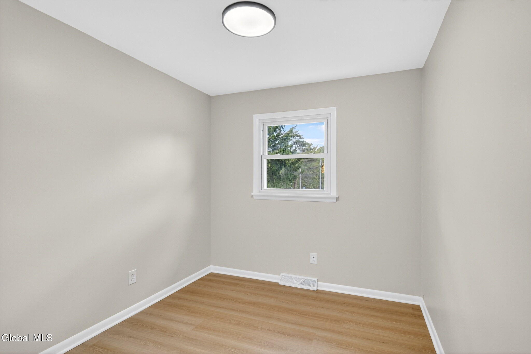 10 Harris Road Halfmoon, NY 12188 - Photo 16 of 27 Interior 16