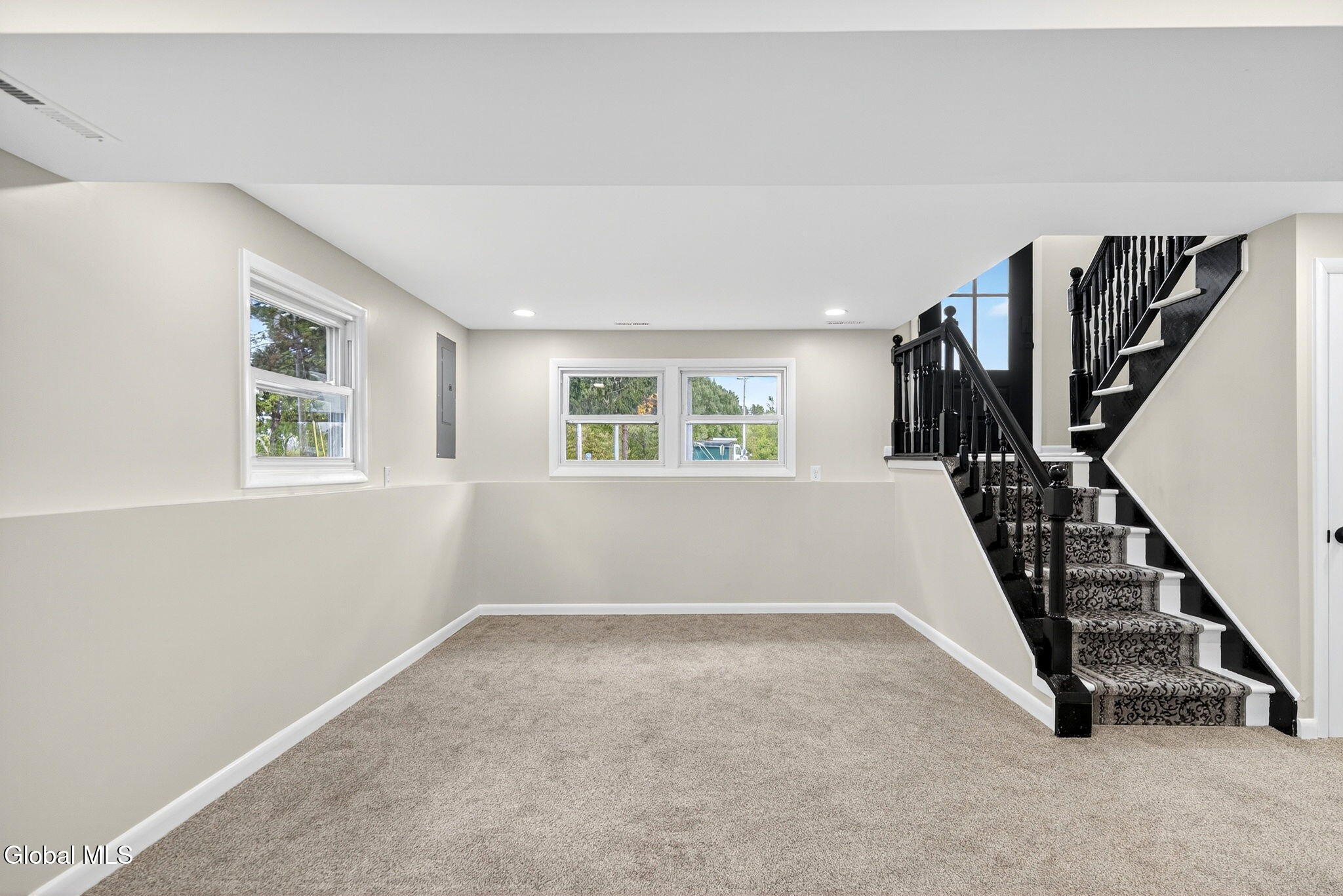 10 Harris Road Halfmoon, NY 12188 - Photo 18 of 27 Interior 18