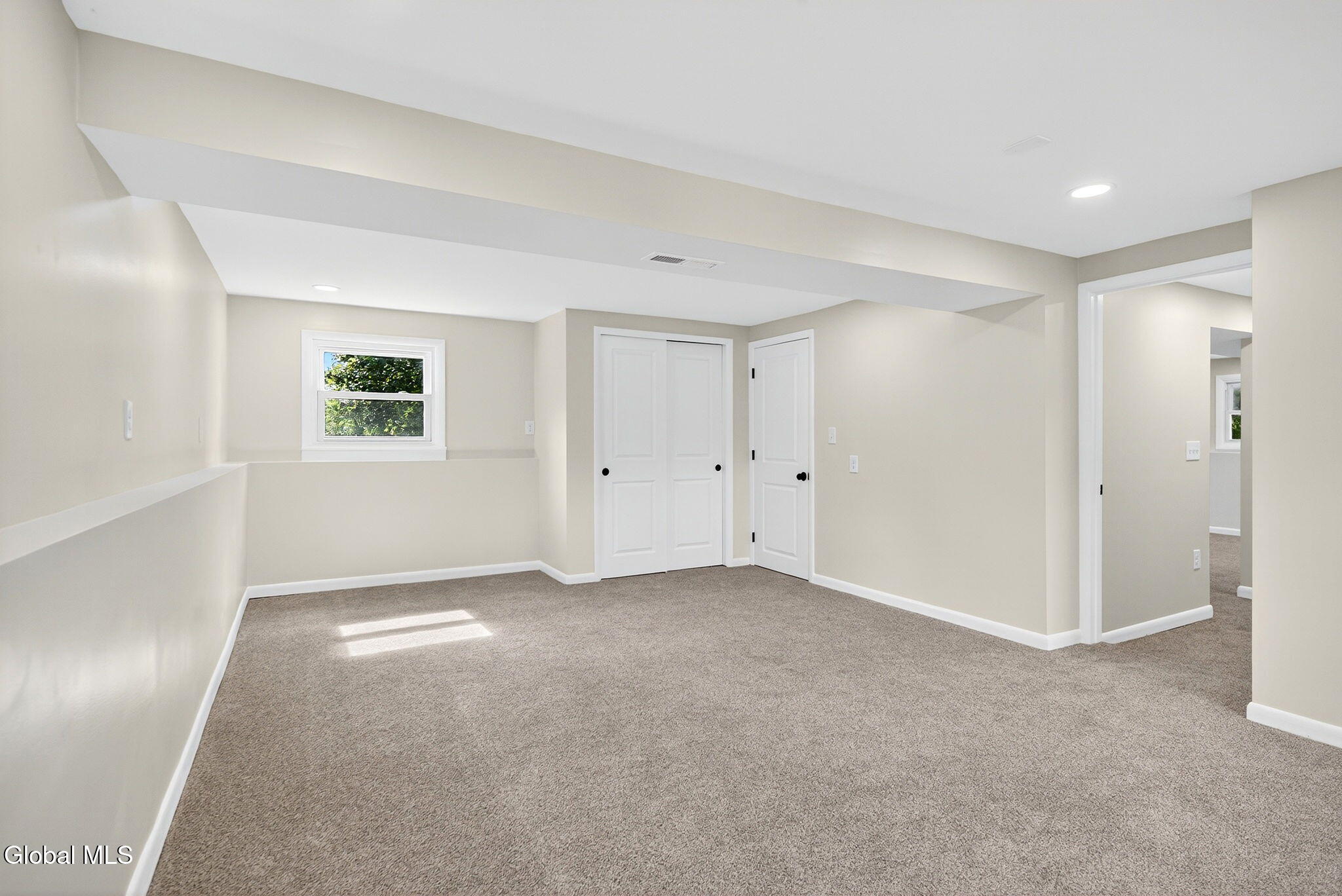 10 Harris Road Halfmoon, NY 12188 - Photo 21 of 27 Interior 22