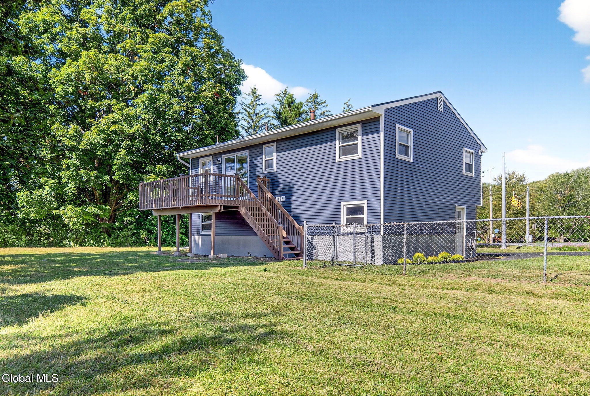 10 Harris Road Halfmoon, NY 12188 - Photo 24 of 27 Exterior 03