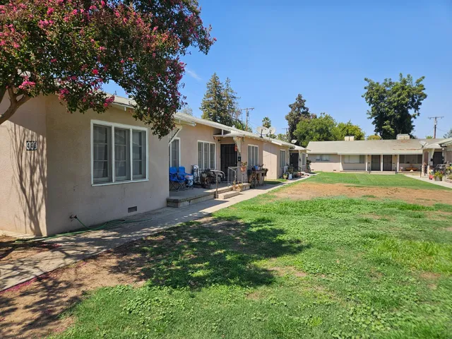 $1,049,000 | 422 West Race Avenue, Visalia, CA 93291
