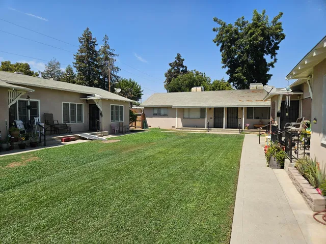 $1,049,000 | 422 West Race Avenue, Visalia, CA 93291