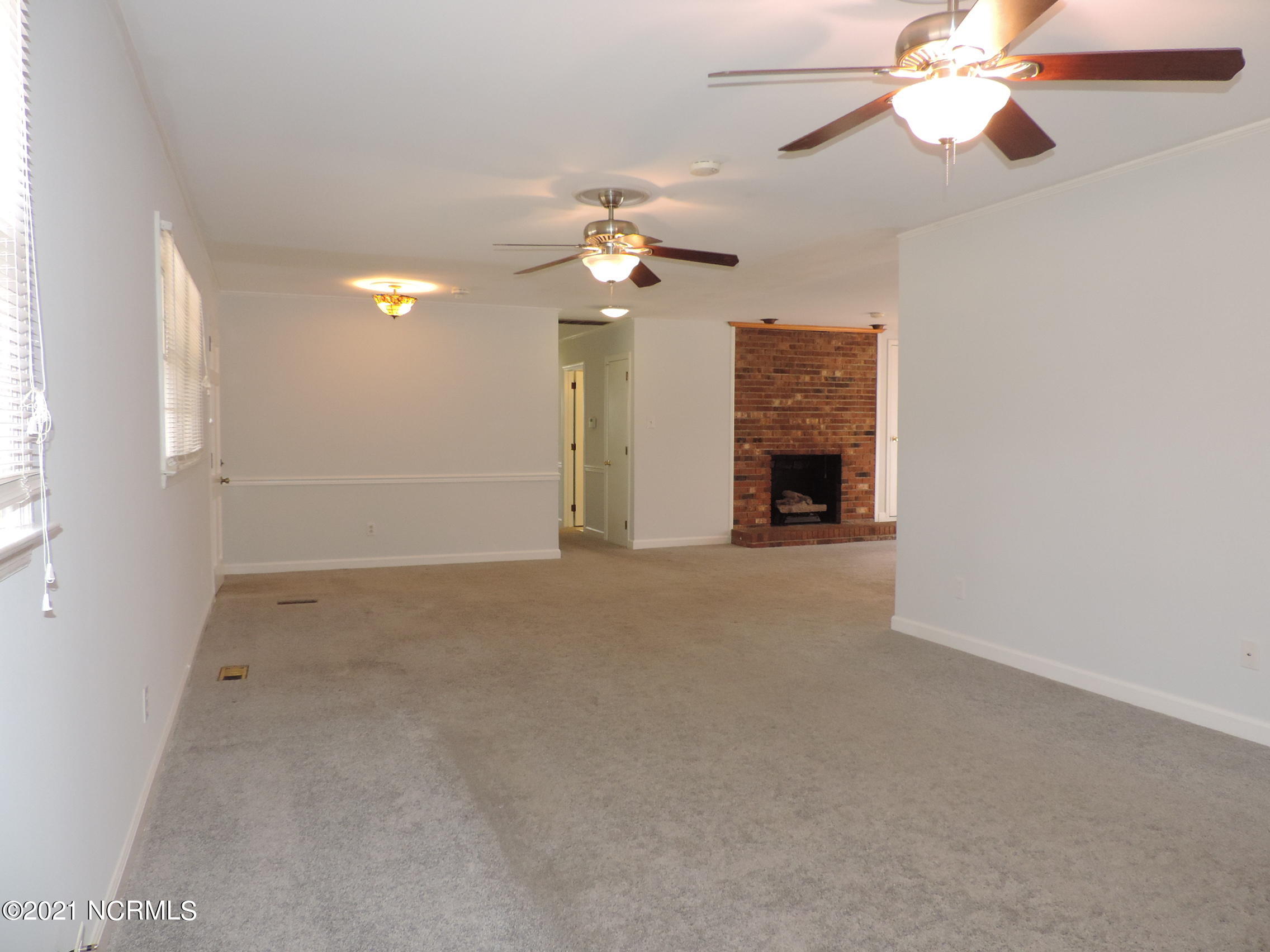 3613 Fox Chase Road New Bern, NC 28562 - Photo 5 of 34 living room with entry on far left