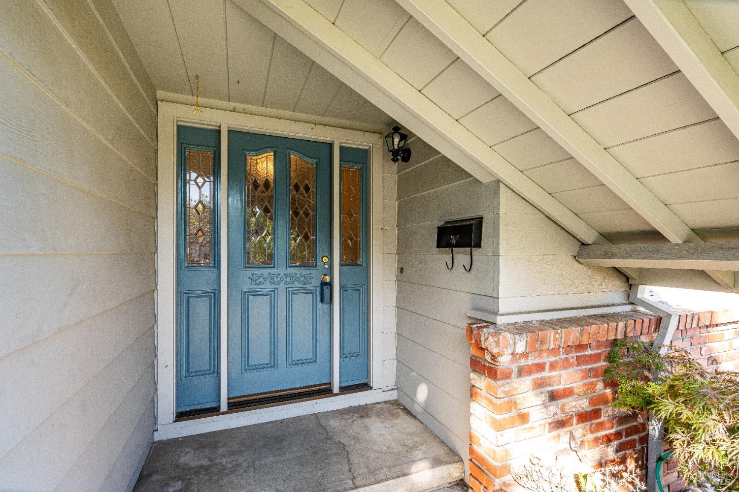 2445 Melbrook Way Santa Rosa, CA 95405 - Photo 2 of 34