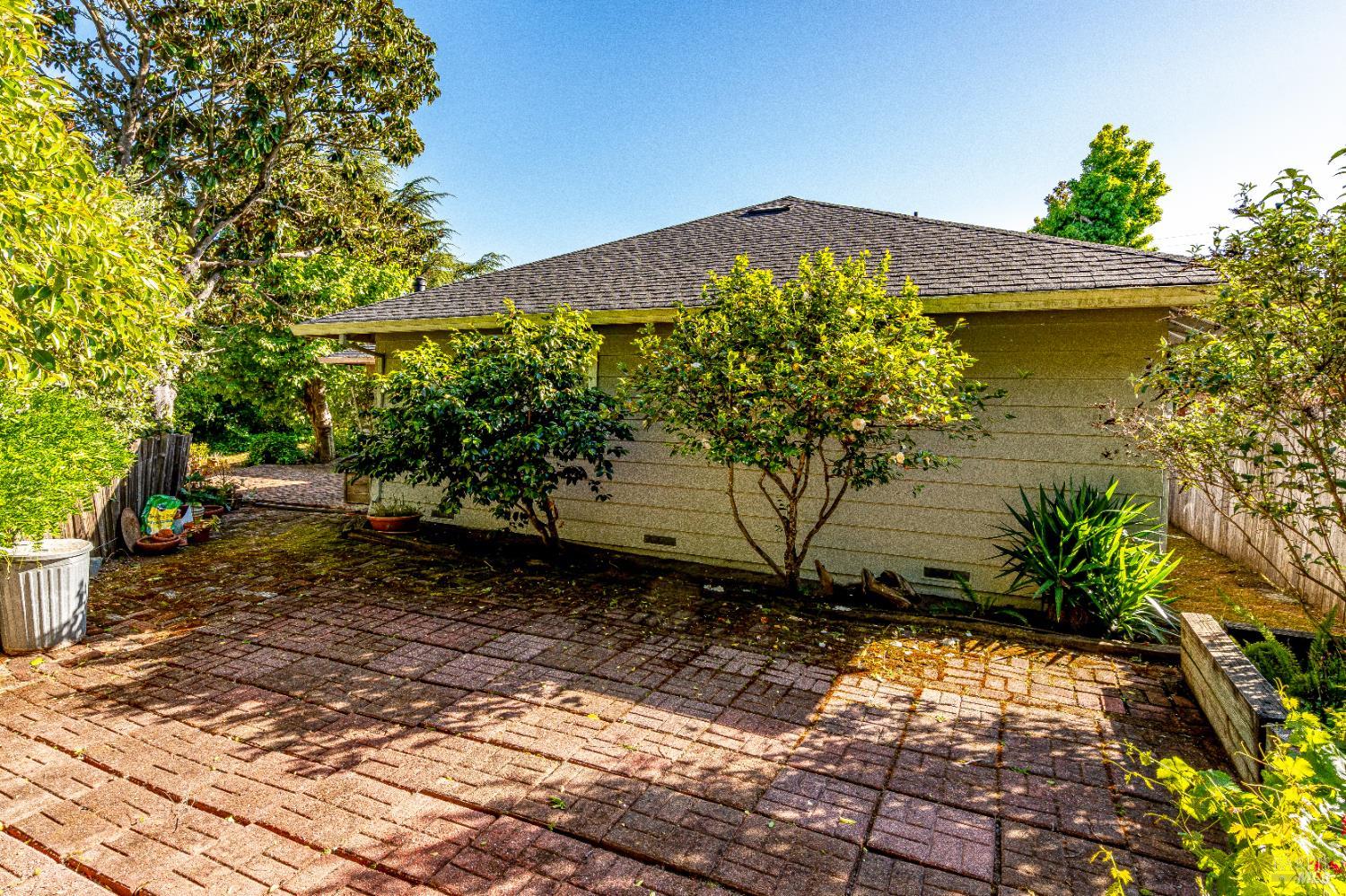 2445 Melbrook Way Santa Rosa, CA 95405 - Photo 23 of 34