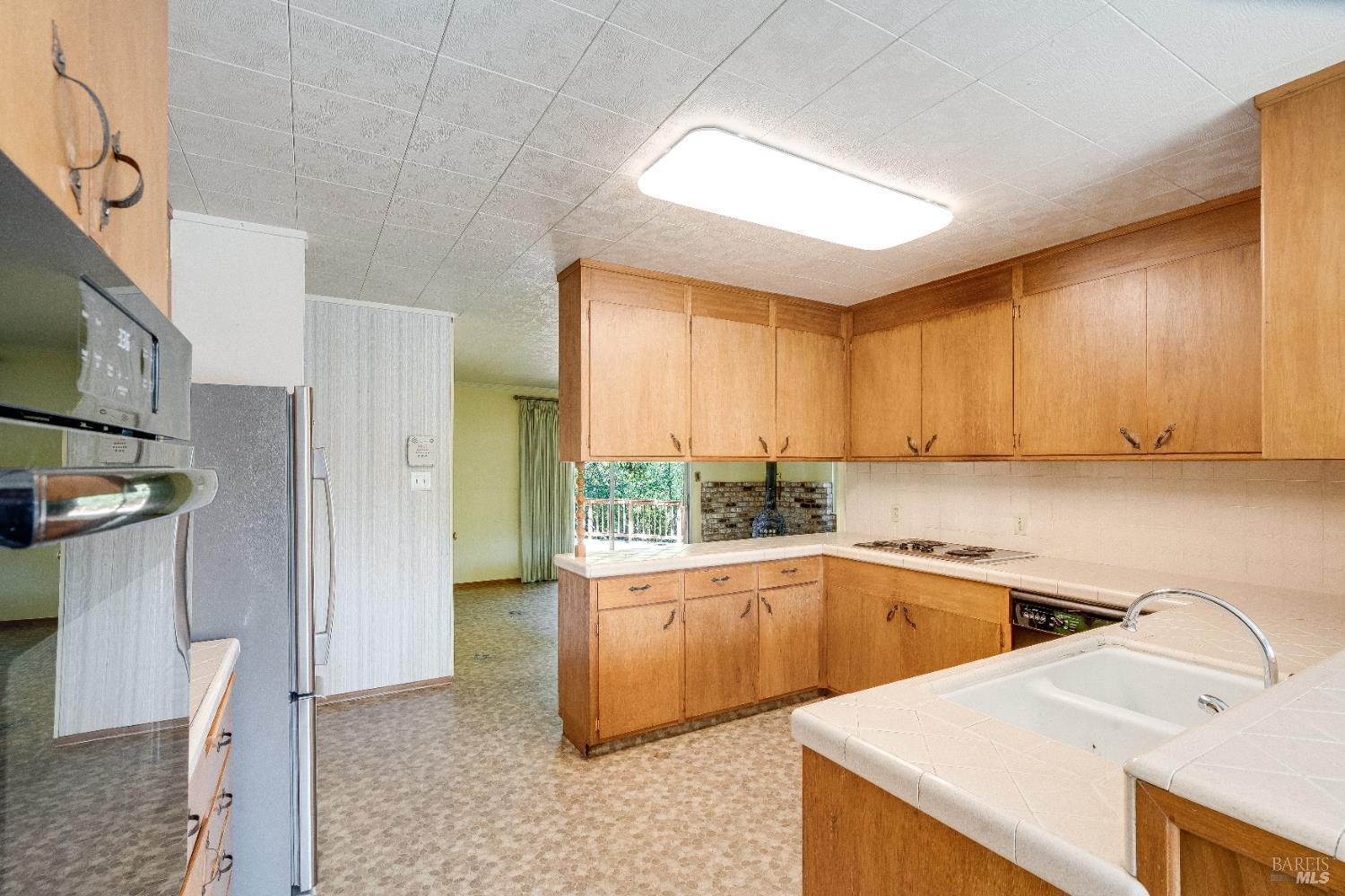 2445 Melbrook Way Santa Rosa, CA 95405 - Photo 10 of 34