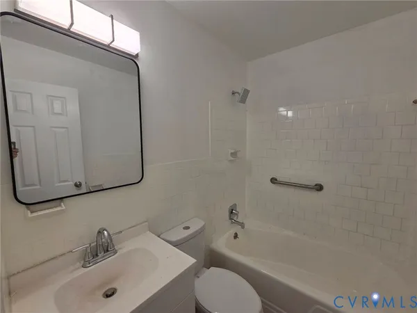 $1,600 | 5506 Campbell Avenue, Richmond, VA 23231