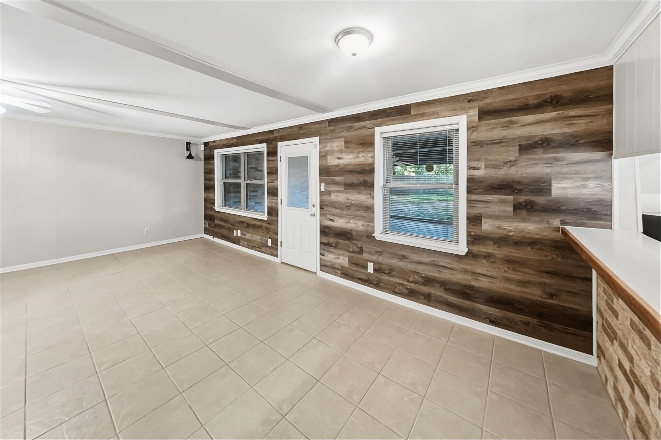 3815 Thonig Road Houston, TX 77092 - Photo 5 of 20 Gallery Image 5
