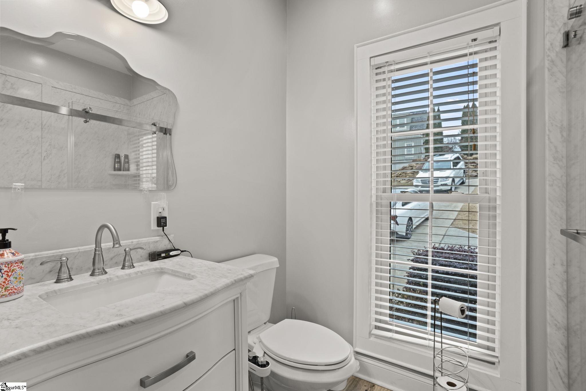 228 Sweetwater View Road Seneca, SC 29672 - Photo 12 of 46 Gallery Image 12