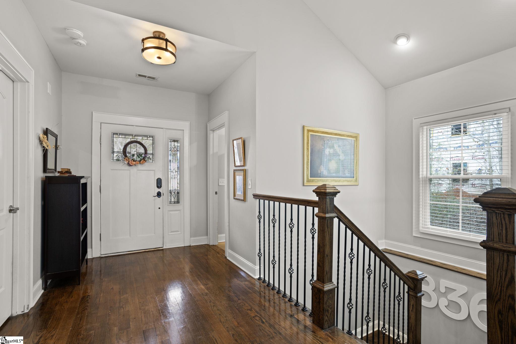 228 Sweetwater View Road Seneca, SC 29672 - Photo 3 of 46 Gallery Image 3