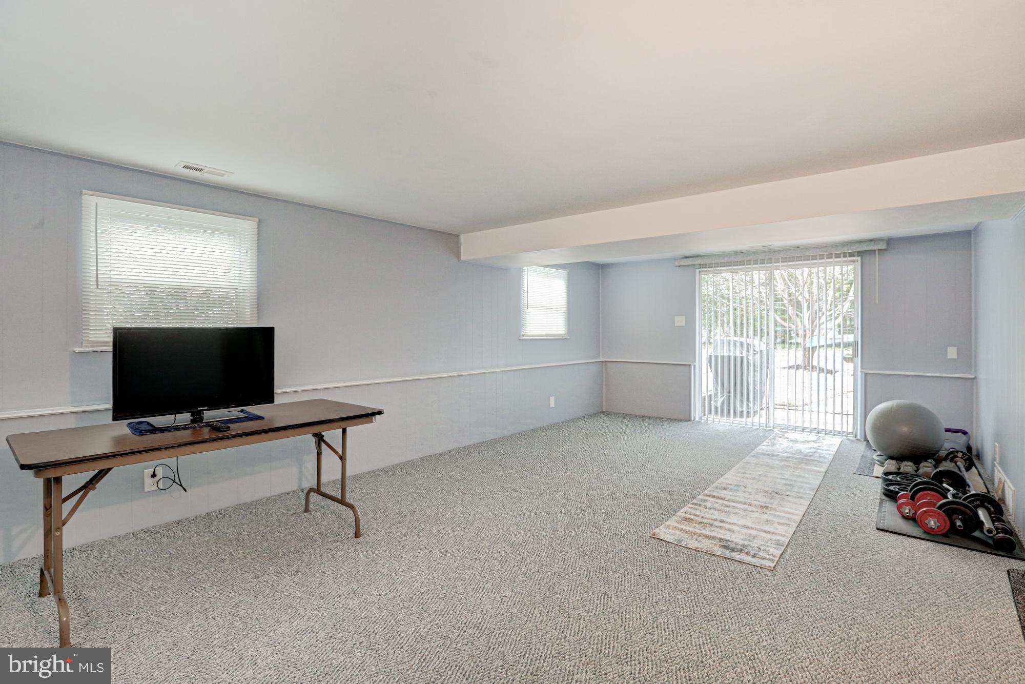 4 Old Forge Road Pennsville, NJ 08070 - Photo 39 of 61 a view of a livingroom with workspace and a window