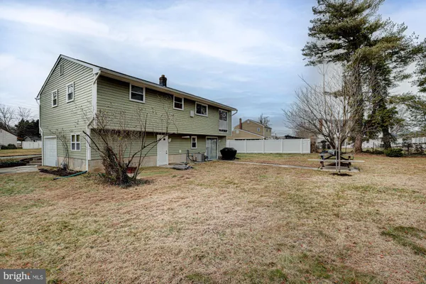 $379,900 | 4 Old Forge Road, Pennsville, NJ 08070