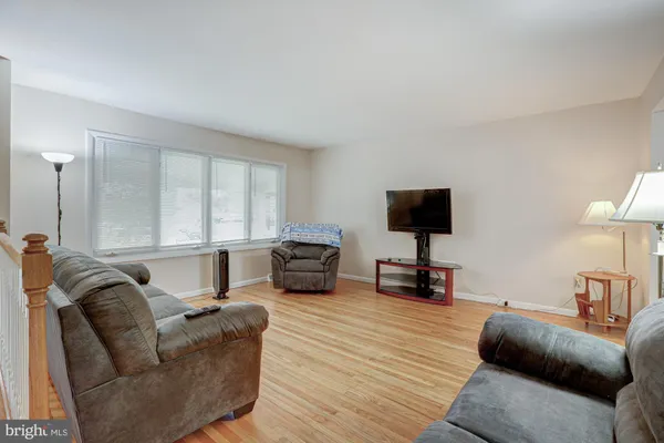 $379,900 | 4 Old Forge Road, Pennsville, NJ 08070