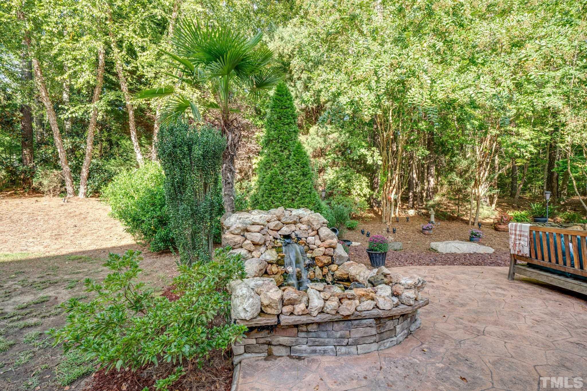 8221 Whispering Glen Lane Raleigh, NC 27614 - Photo 5 of 9