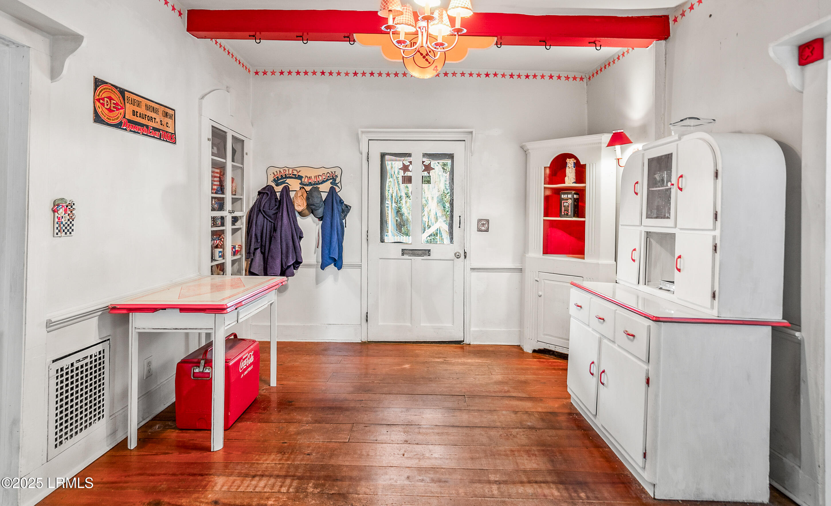 414 New Street Beaufort, SC 29902 - Photo 19 of 27 Foyer Rear